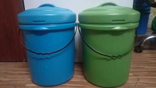 हरा नीला और लाल 10-12 लीटर रीप्रोसेस एचडीपीई डस्टबिन