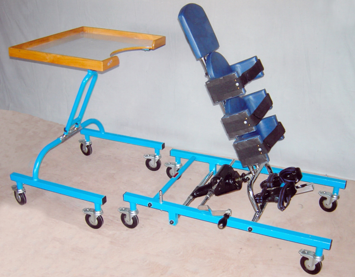 Standing Positioner With Activity Tray, Child. Color Code: Off White