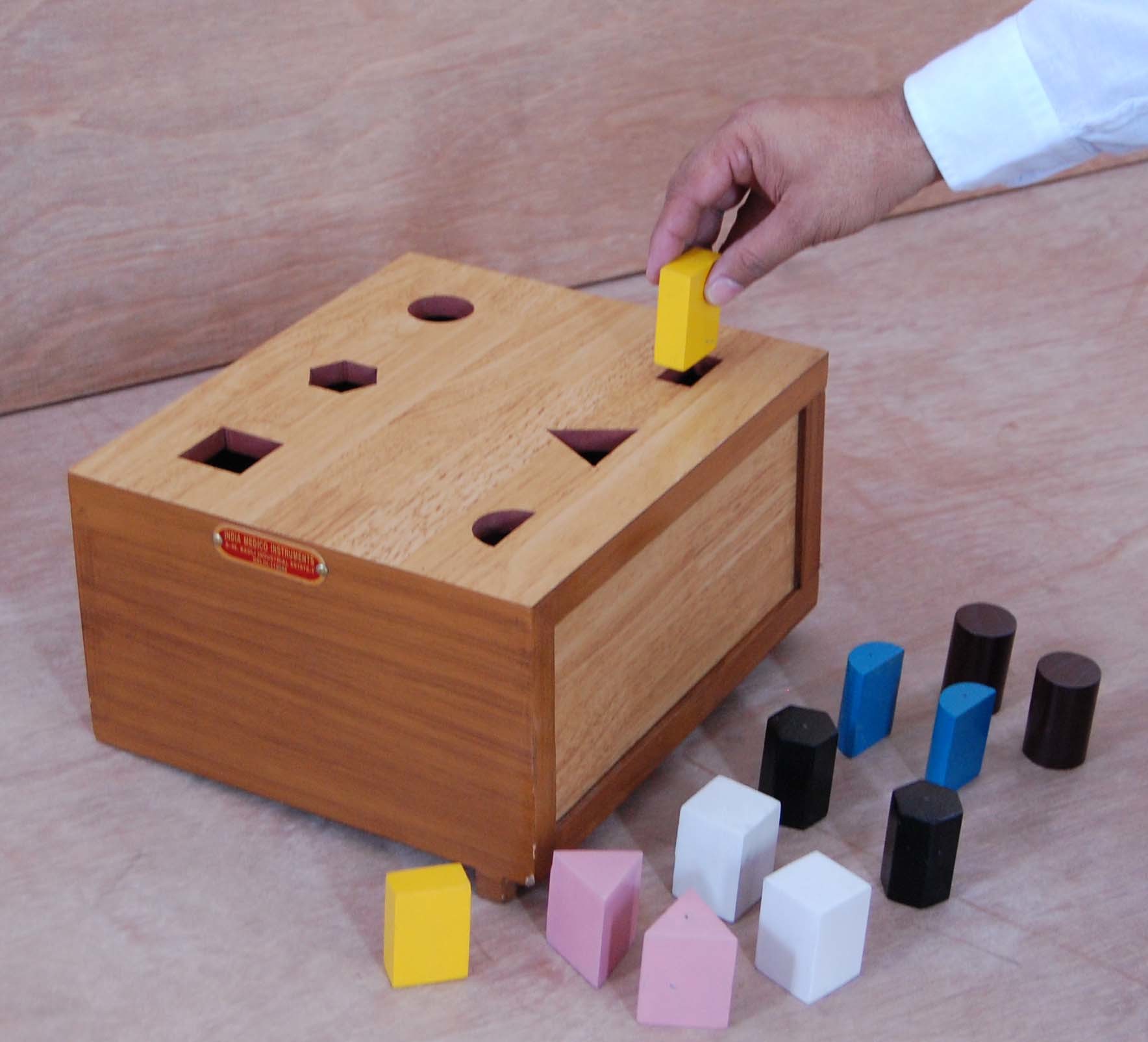 Posting Box 6 Different Shaped Pegs - Wooden, 195x70x50 To 95 Cm, Off-white | Portable, Manipulative For Colour Recognition & Basic Sorting Skills