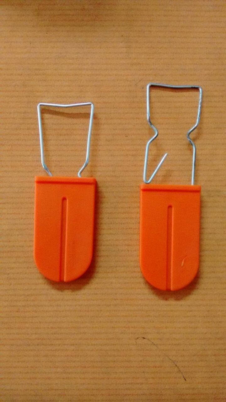 Available In Different Color Garment Sealer Or Pad Lock