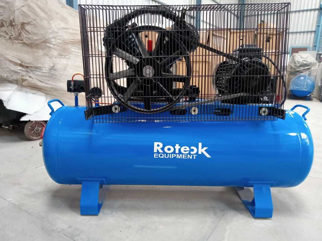 Reciprocating Air Compressor - Metal Construction, 220 Voltage | New Condition, High Performance