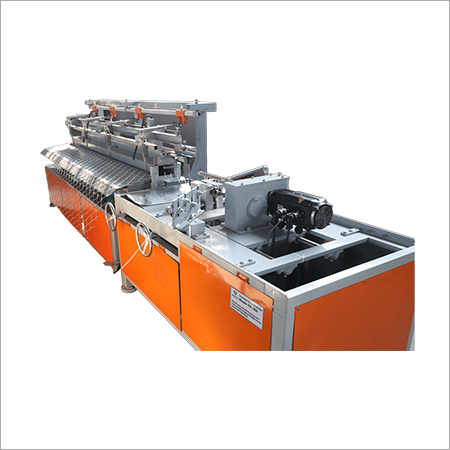 Semi Automatic Chain Link Machine (Cutting Weaving) Capacity: 2.5 Ton/Day
