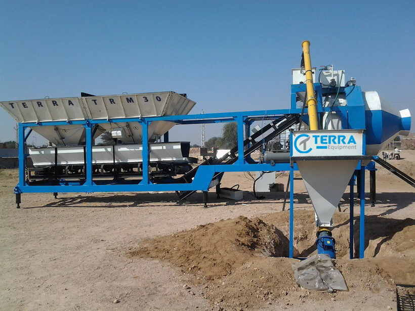 Mobile Concrete Batching Plant - Trm Series 15, 20, 30 Cum/hr Output Capacity, Digital Load Cell Weighing System, Fully Automatic Plc Control Panel, 1-year Warranty