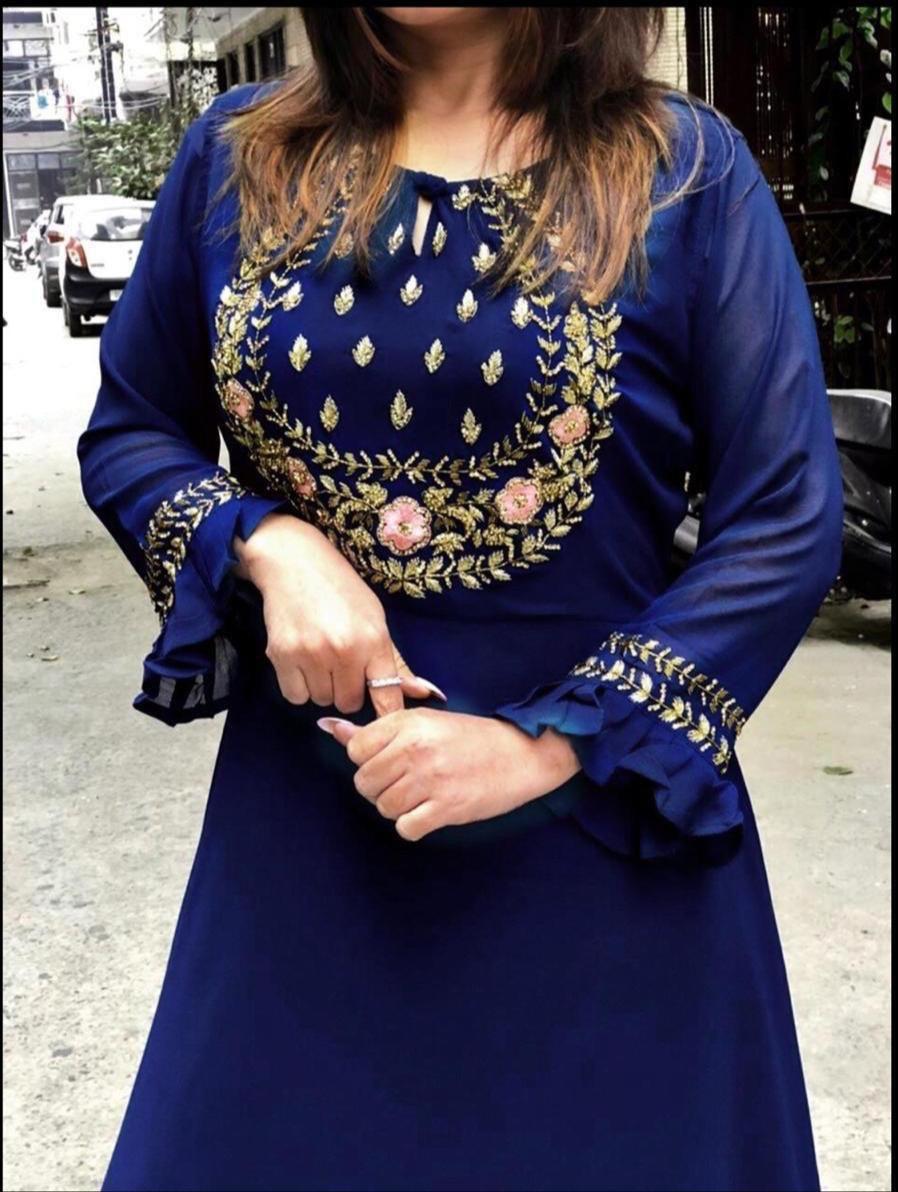 Ladies Fine Embroidery Kurti Bust Size: 40 Centimeter (Cm)