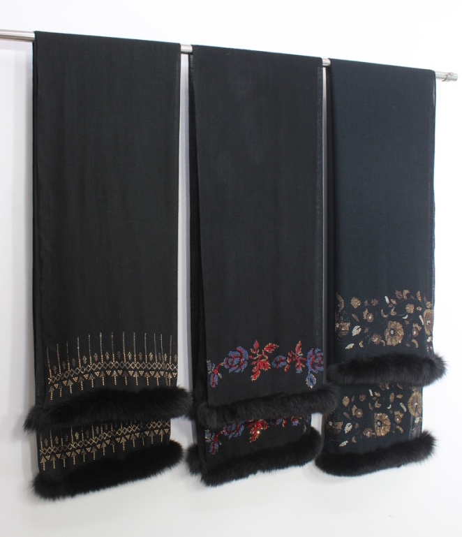 Cashmere Crystal Border And Border Fur Stole - Color: Required Based