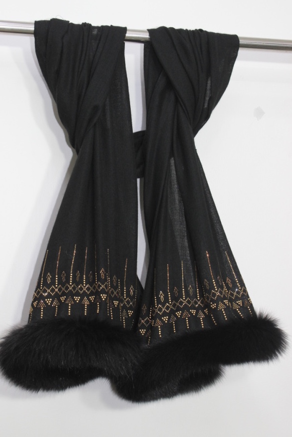 Cashmere Crystal Border And Border Fur Stole - Color: Required Based
