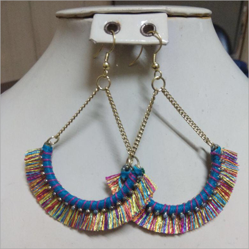 डिजाइनर कृत्रिम कान की बाली