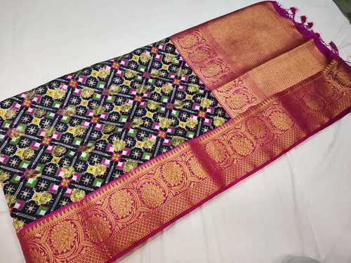 पार्टी वियर पाटन पटोला साड़ी ब्लैक पिंक के साथ