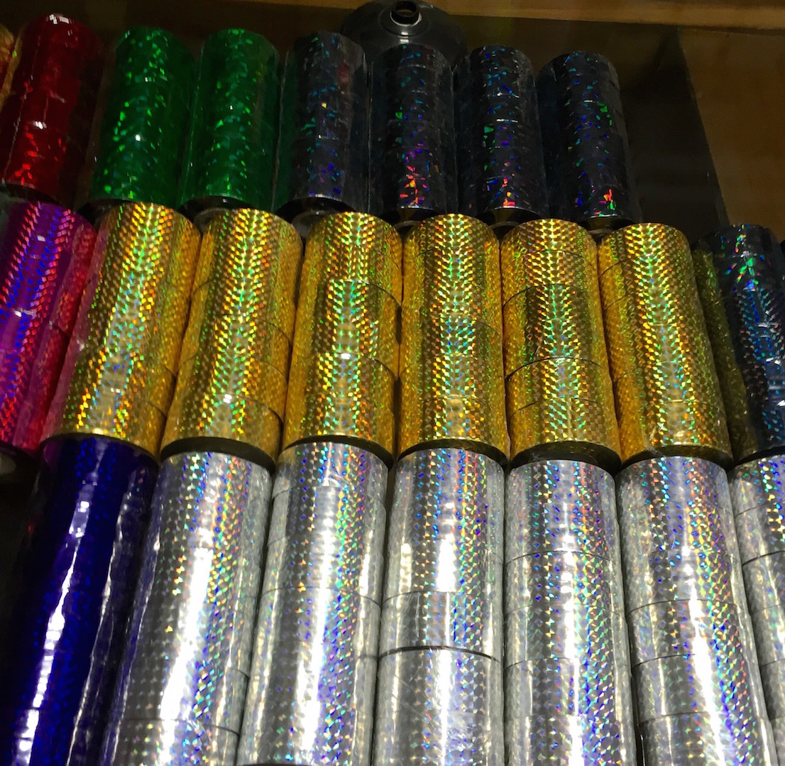 Self Adhesive Holographic Tapes Length: 12-100 Meter (M)