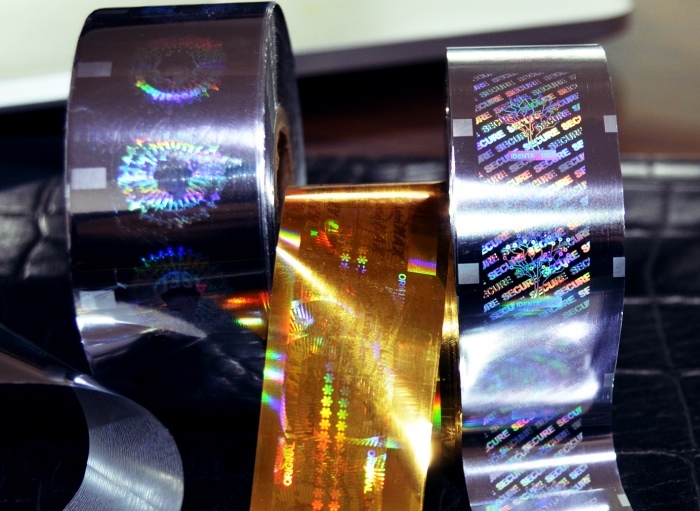 Custom Holographic Hot Stamping Foils - Length: 120-3000 Meter (M)