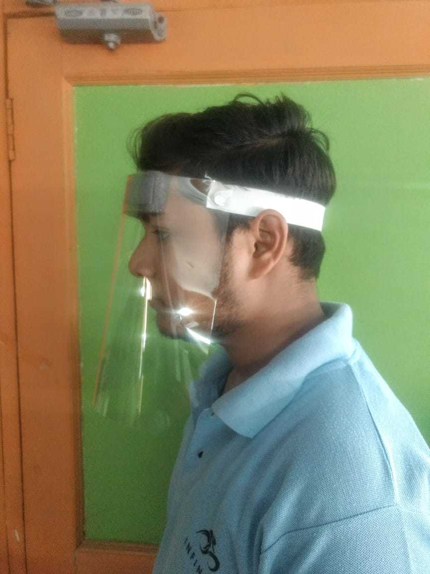 Face Shield - Plastic Material | Designed For Medical Personnel, Compatible With Ppe Kits, Provides Protection Against Infection Risk