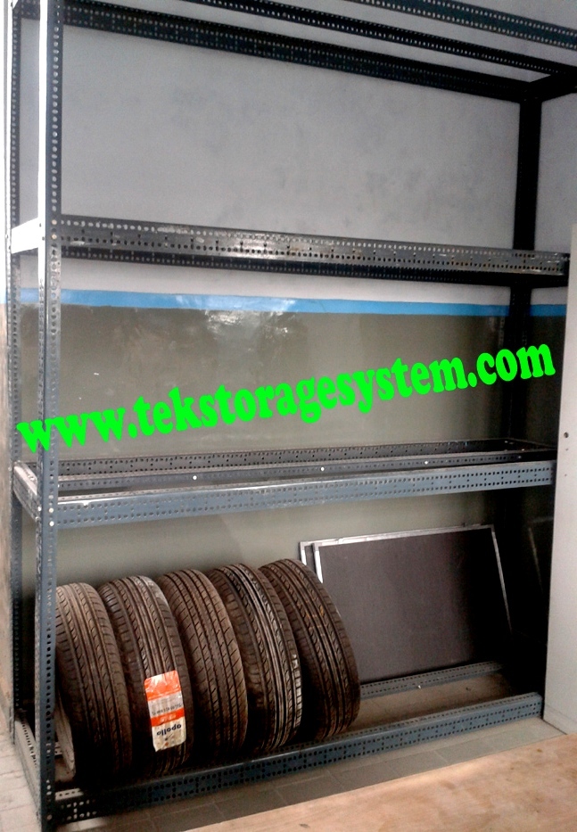 Tire Rack - Length: 8 Foot (Ft)