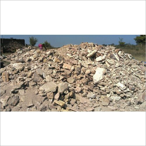 Solid Boiler Raw Bed Material - Aluminium Oxide 15-25%, Silica 50-60%, Density 950-1050 Kg/m3, 1300â°c Melting Point | Industrial Application, Solid Shape
