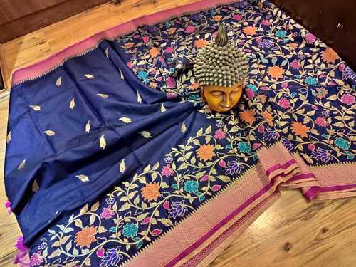 नवी ब्लू बनारसी सिल्क साड़ी