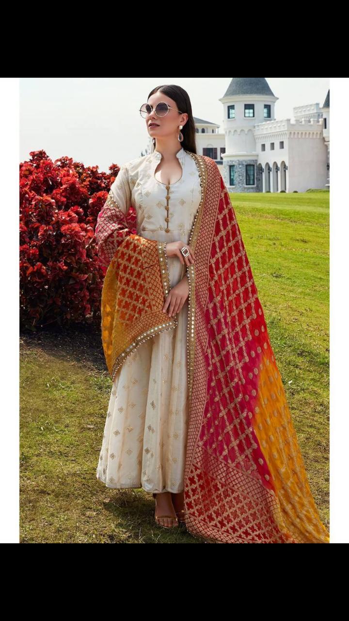 White Kurti Set With Dupatta