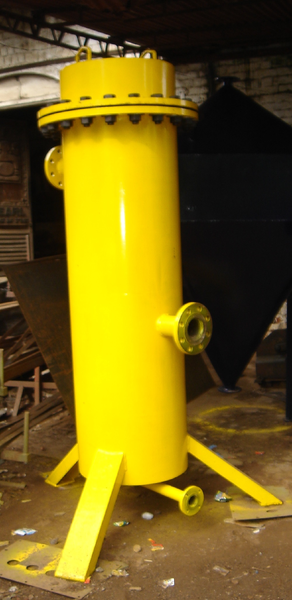Gas Filter - Aluminium, Cs, Ss Construction | 0.01 To 6000 Micron Filtration, Up To 80,000 Nm3/hr Flow Rate, Easy Maintenance, Customized Design, Positive Sealing