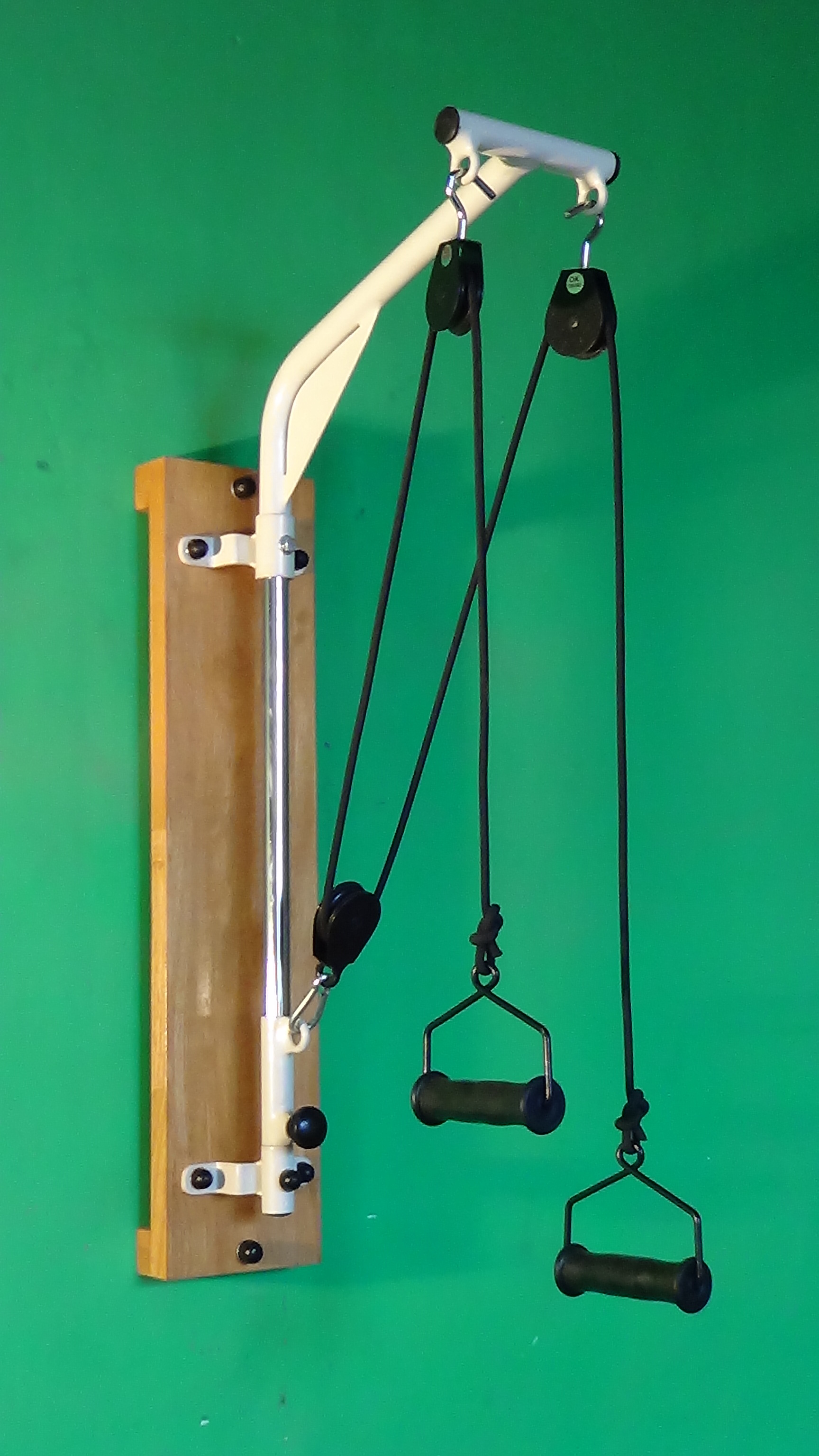 Imi-2810 Shoulder Pulley Unit With Rope Adjustment System (Wall Mounting) Age Group: Women