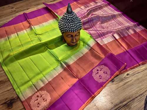 प्योर सिल्क डबल वार्प साइड बुटा पैरेट ग्रीन पिंक और ऑरेंज एज ग्रुप के साथ: कोई भी