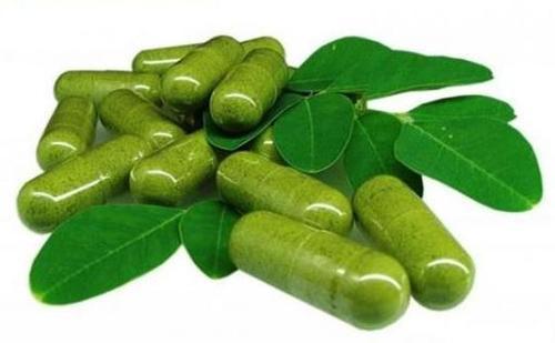 Natural Green Moringa Capsule