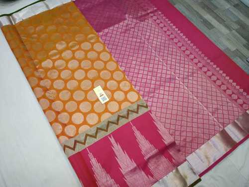 पिंक (गुलाबी) के साथ कैज़ुअल प्योर सिल्क ब्राइडल साड़ी ऑरेंज (नारंगी)