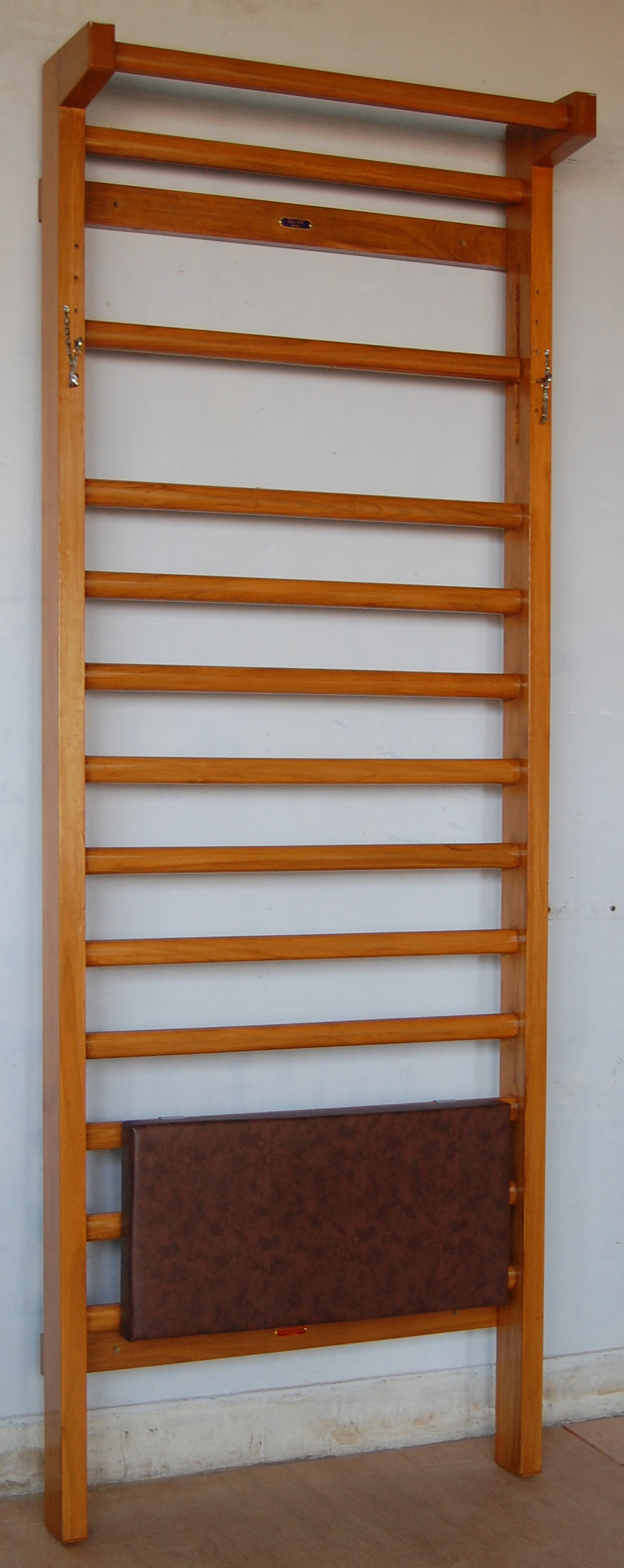 Wall Bars Single Section Wall Mounting Age Group: Adults