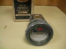 Dwyer A3080 Photohelic Pressure Switch Gauge Range 0-80 Inch W.c. Diameter: 4" (101.6 Mm) Dial Face