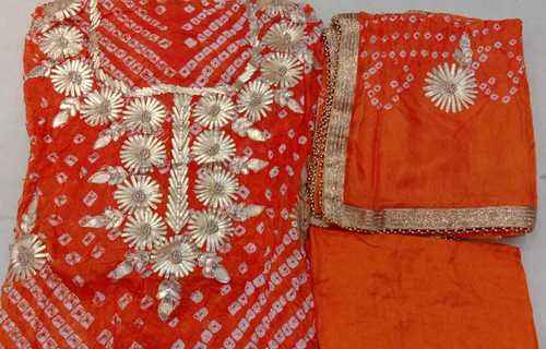 बंधेज सूट आवेदन: महिलाओं के लिए सामग्री