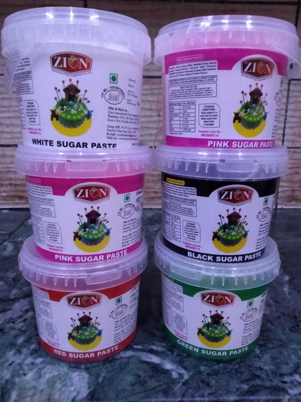 White Sugar Paste (Fondant) Additional Ingredient: Specified