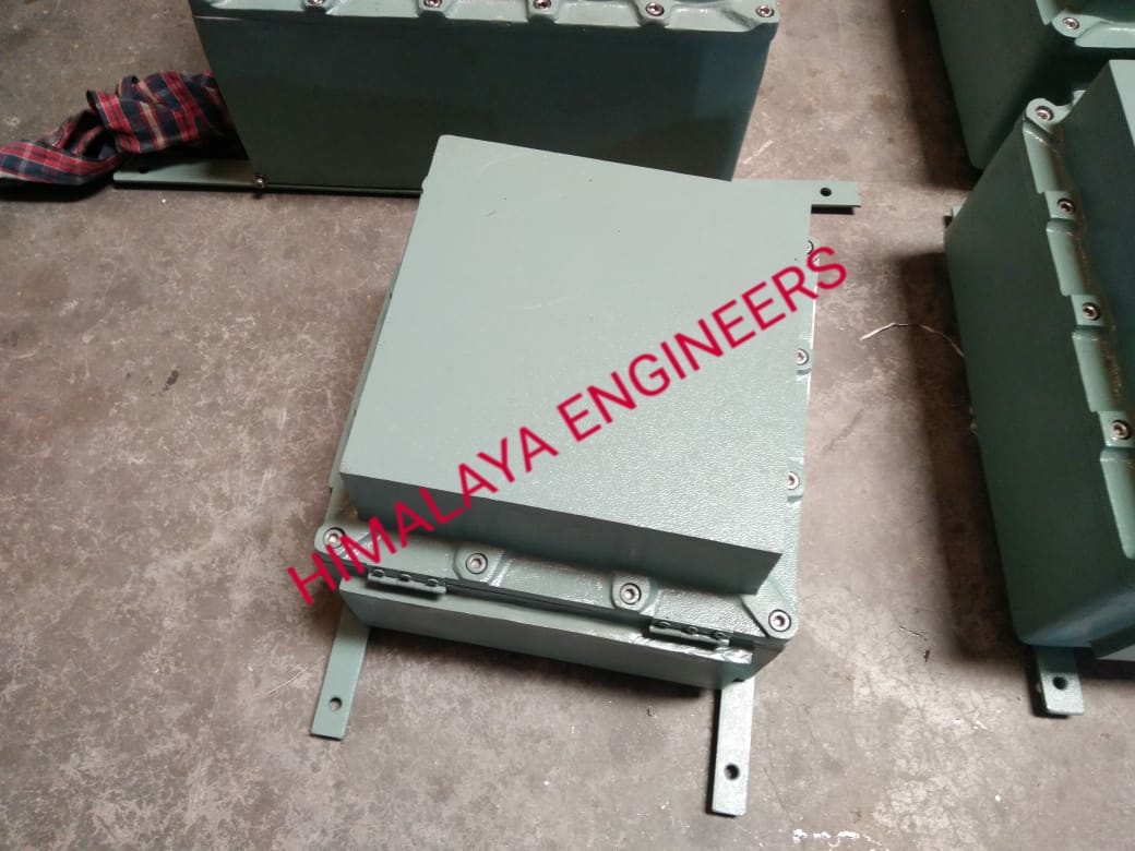 Flameproof Junction Box And Flameproof Enclousers Cover Material: Metal Base