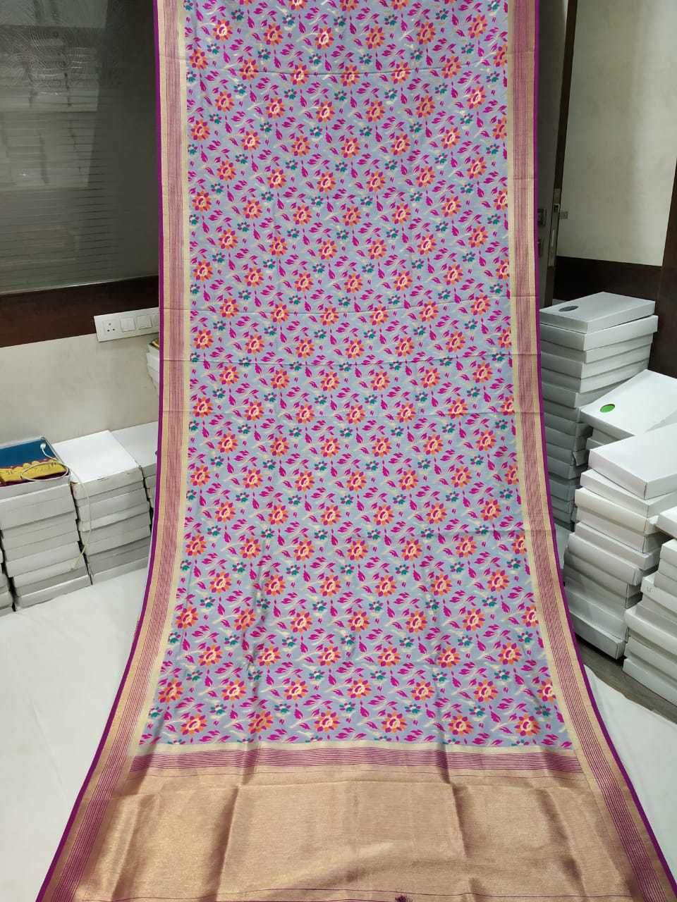 Banarasi Saree Purple With Gold Zari Age Group: Any