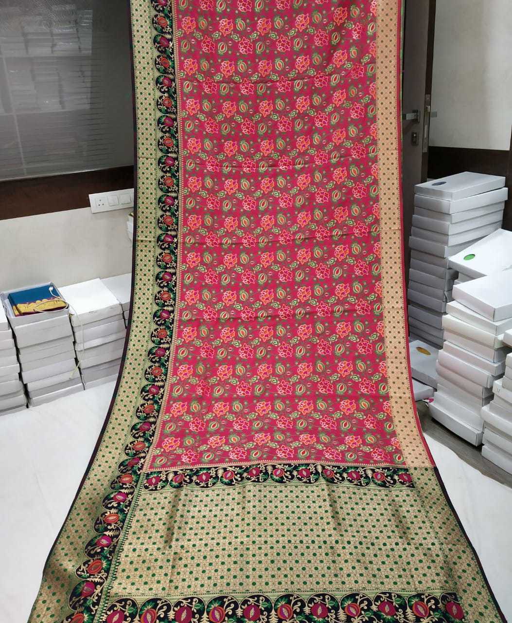 Banarasi Saree Red With Black Combination Age Group: Any