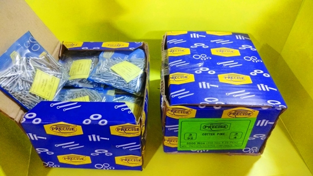 Spray Machine Cotter Pins - Stainless Steel 202 & 304, Size 3/32 X 3/4 Inch, White & Yellow Color | Camshaft Application, Corrosion Resistant, Plastic Packet Packing