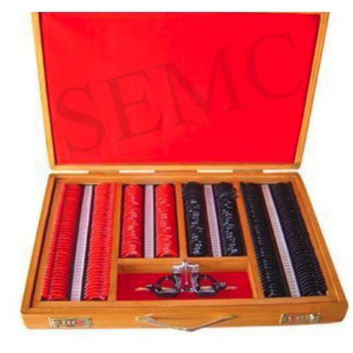 Trial Lens Set Color Code: Black And Red