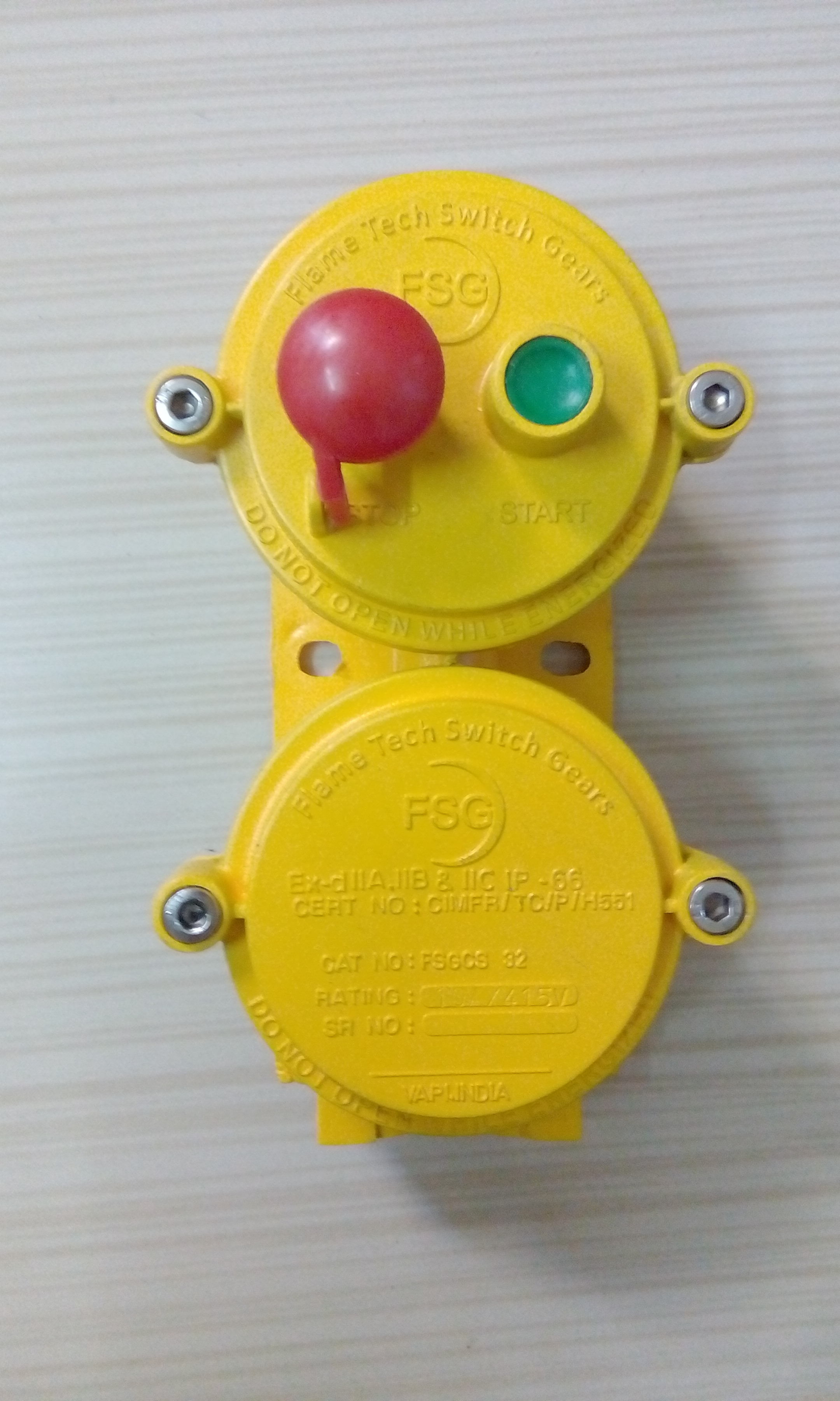 Flameproof Switchgear Cover Material: Metal Base