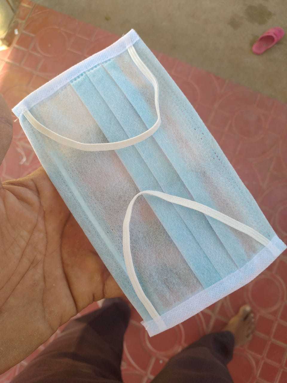 Face Mask - Non Woven Fabric 21 Gsm, Blue Color, Sterilized, Disposable, Waterproof, Recyclable, Cuffed, 6.69x3.74 Inch Dimensions