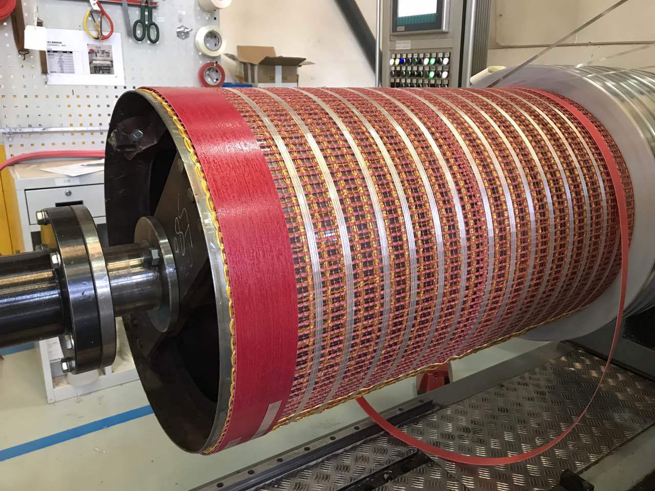 Epoxy Fiberglass Mesh Fabric - 1000mm Width, 0.5mm - 2mm Thickness | Red, 1.5kg/m2 Weight, 1000n/mm2 Tensile Strength