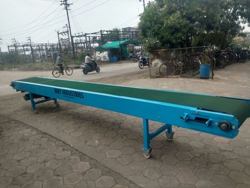 Bag Loading Conveyor - Stainless Steel, Flat Belt Structure | Fire Resistant, Live Powered Roller Conveyor, Industrial Use, 1-Year Warranty