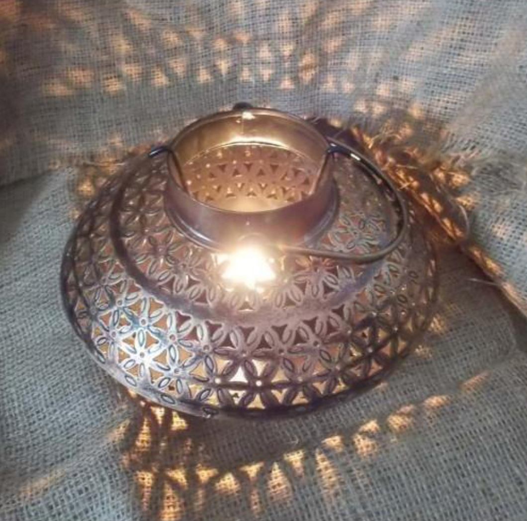 Eco-friendly T A Lite Dekhi Candle Stand With Wall Bracket