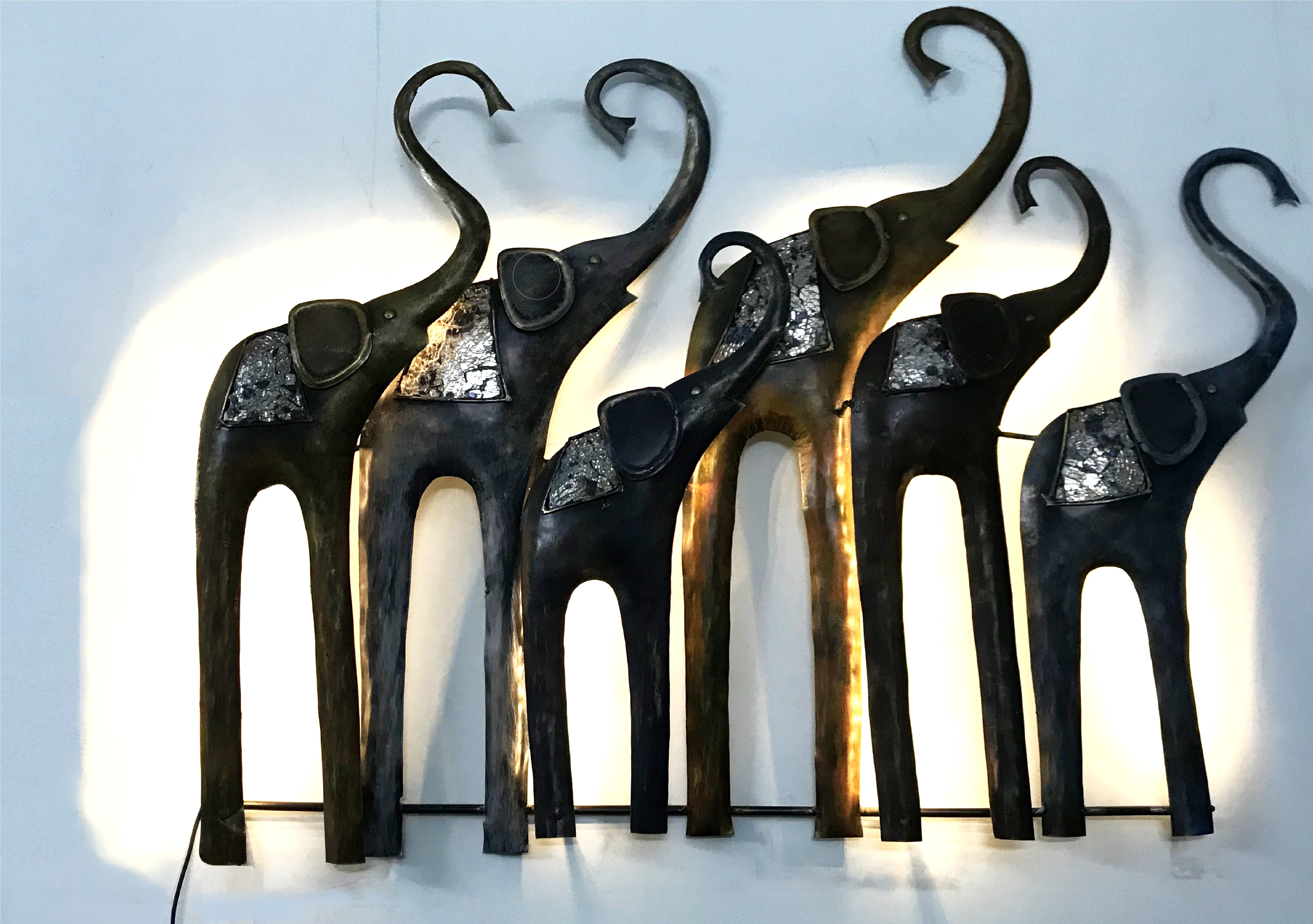 Eco-friendly Elephant Family With Led Light Wall Decor