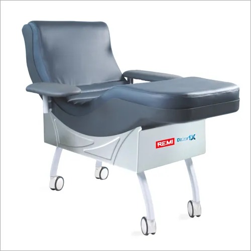 Dzire 1x Contoured Shaped Blood Donor Chair Color Code: Black