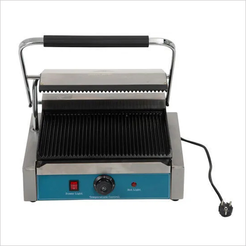 Single Sandwich Griller With Non Stick Plates - Dimension (L*W*H): 22*12*17 Inch (In)