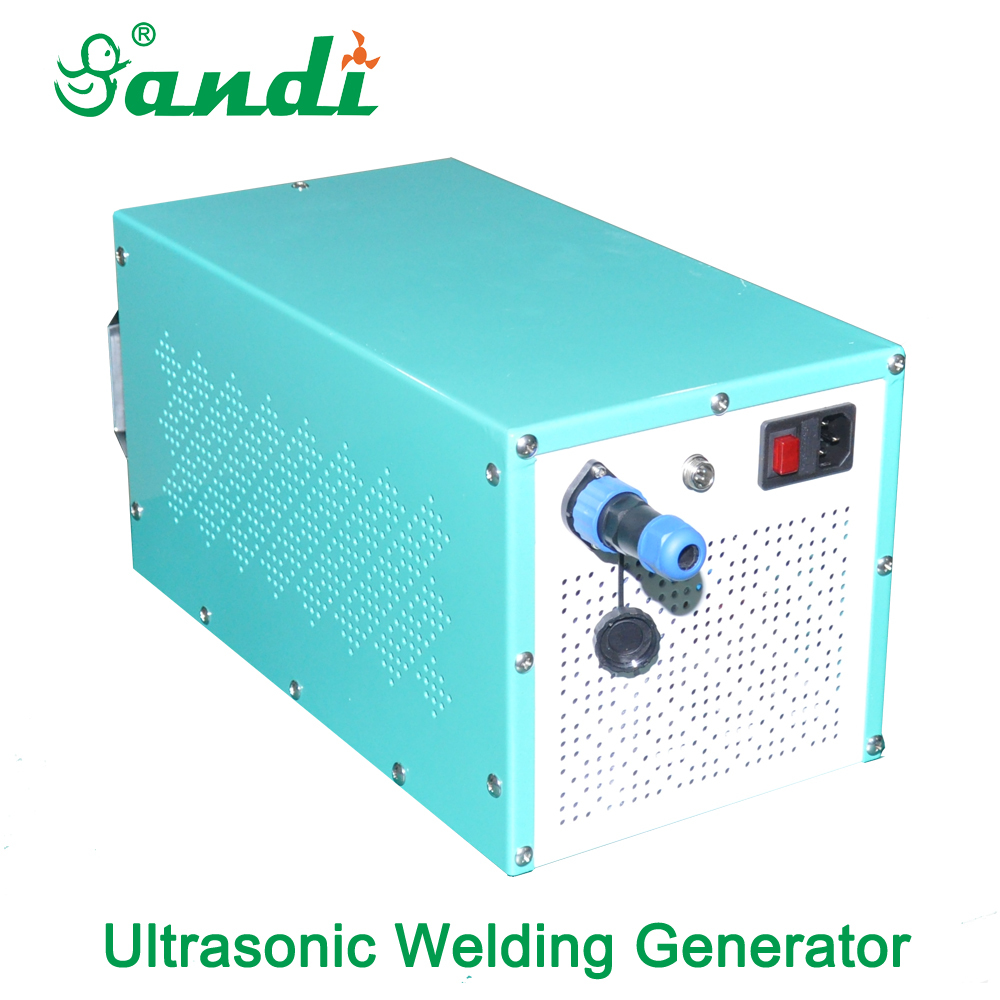 White And Green 20khz 2500w Ultrasonic Welding Generator Transducer For The N95 Face Mask Welding Machine