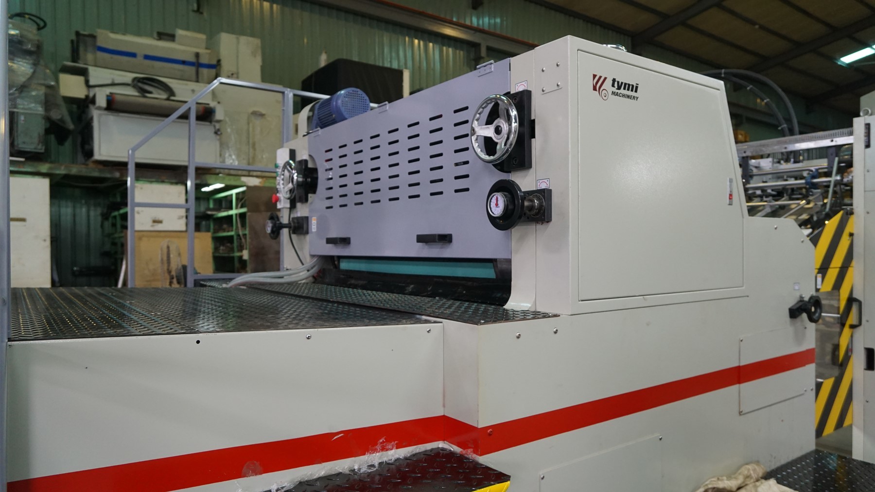 High Speed Uv Spot Coating Machine (Conveyor Type) - Color: White