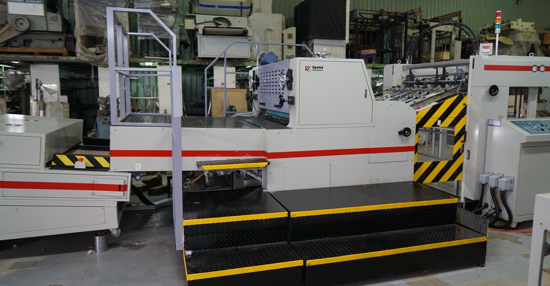 High Speed Uv Spot Coating Machine (Conveyor Type) - Color: White