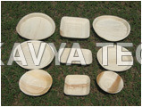 अरिका पत्ते की थालियाँ एकबार उपयोग के लिए