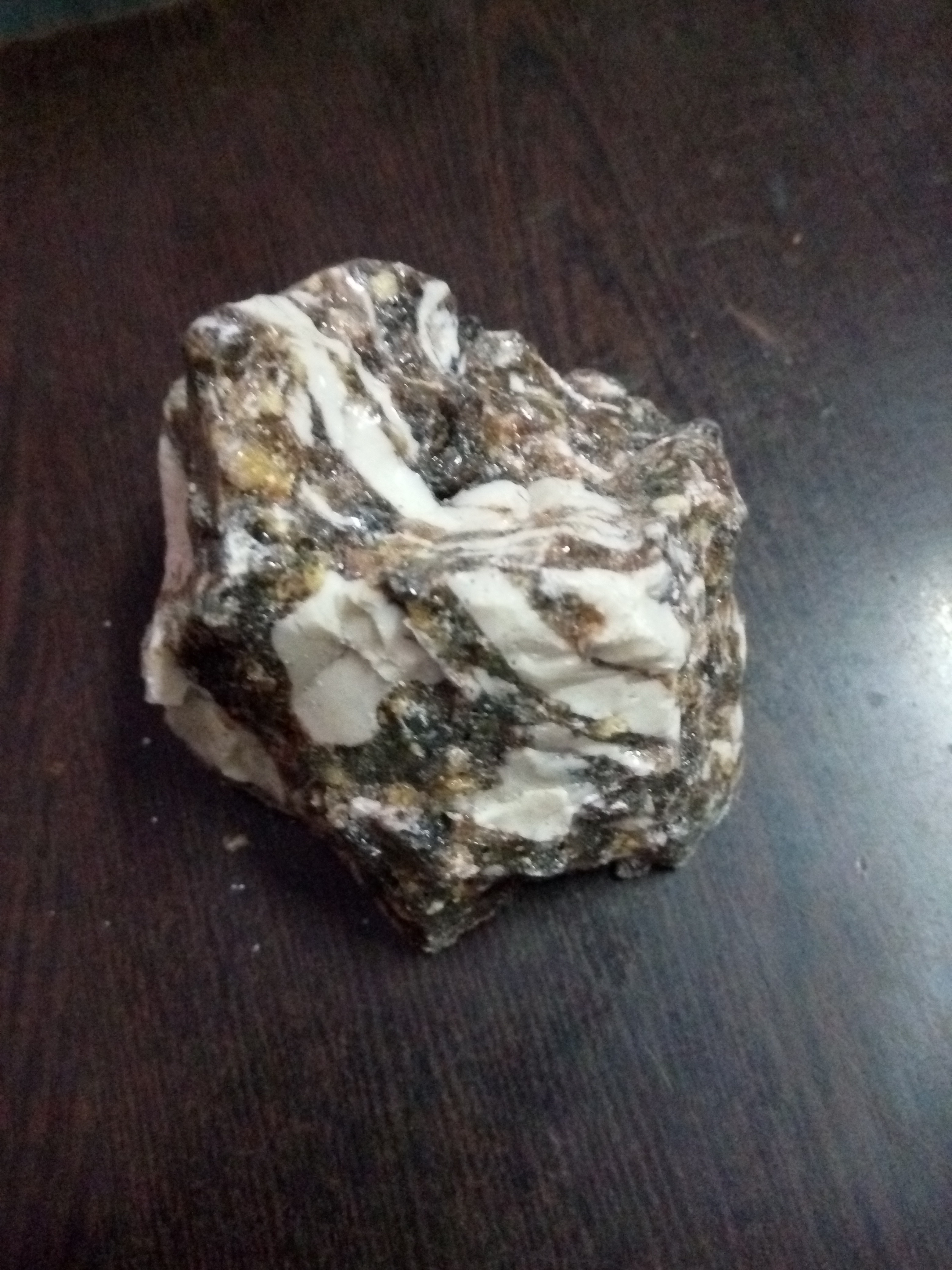 Singapuri Loban - Resin, 1kg / 3kg / 15kg Sizes, Grey Color | Eco-friendly, Insect Resistant, Herbal Fragrance, Irregular Shape, Aromatic Use