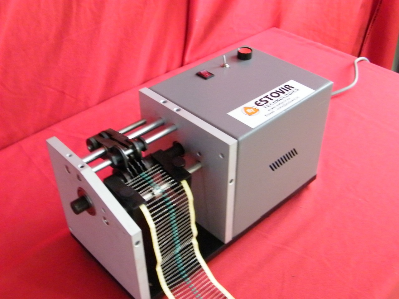 Automatic Cut And Bend Machine (Uap 850) - Color: Gray