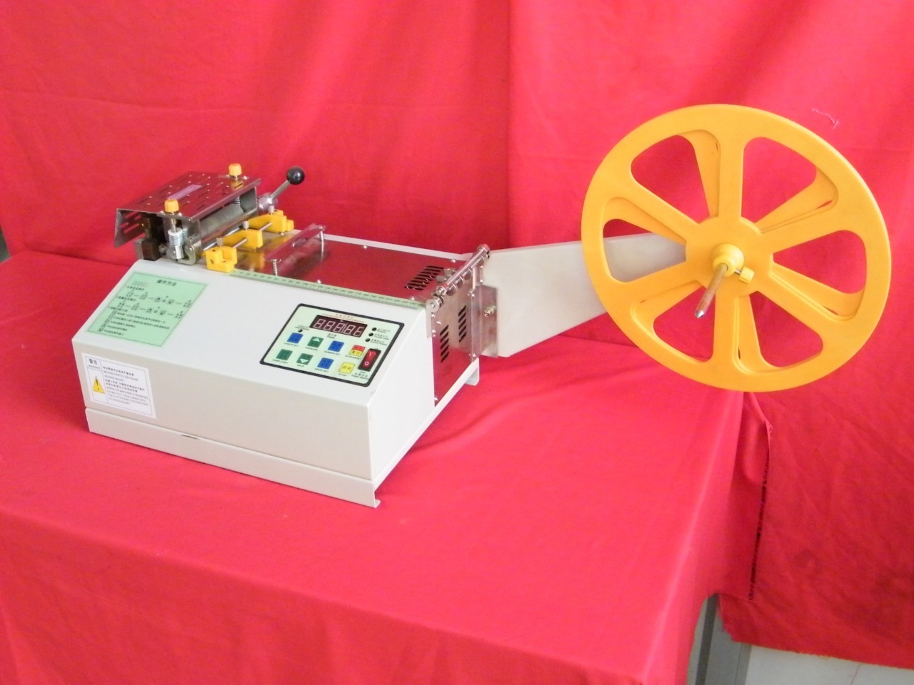 Digital Sleeve Cutting Machine - Color: Blue