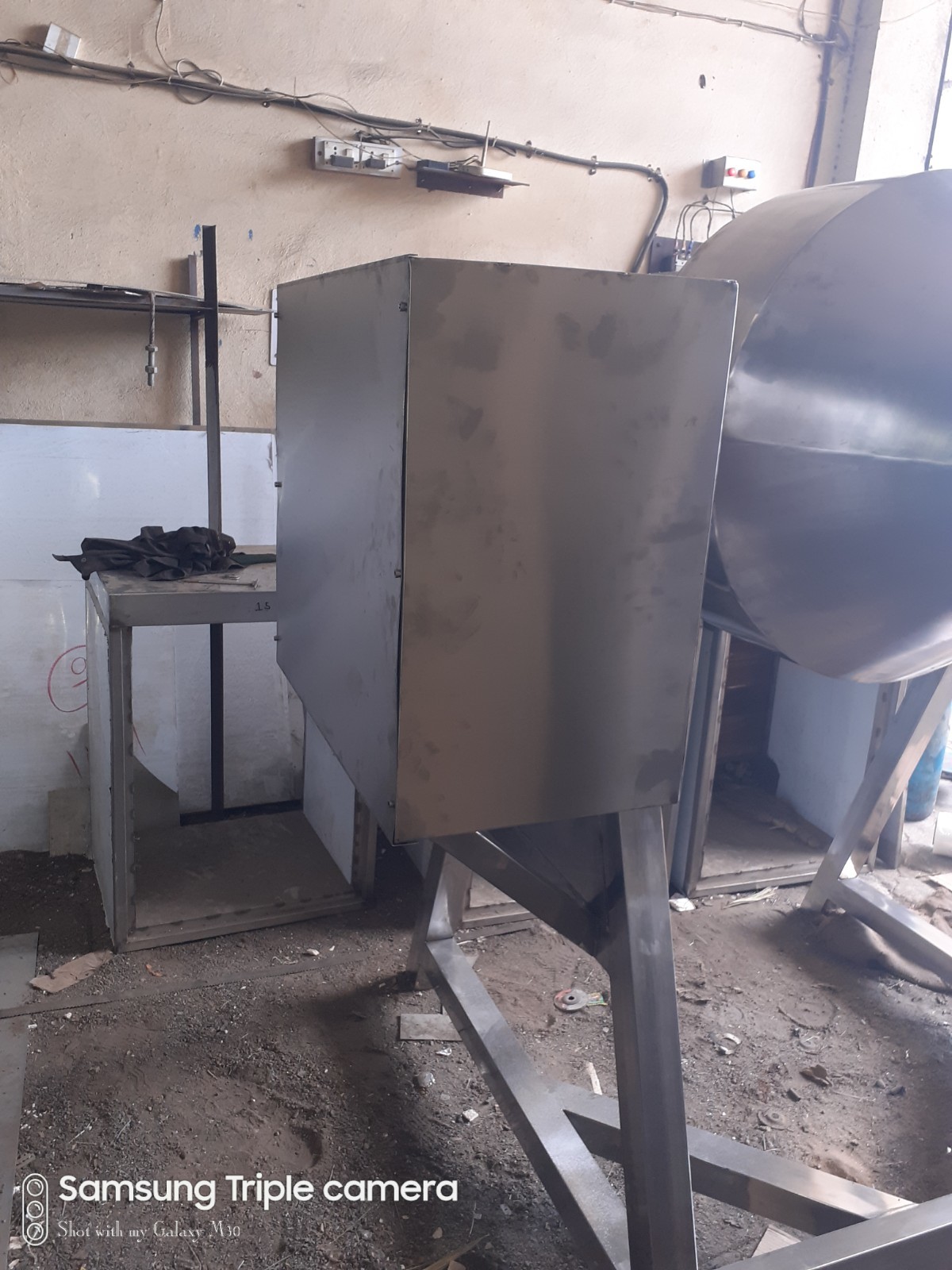 Double Cone Blender Machine - Capacity: 500 Kg Kg/hr