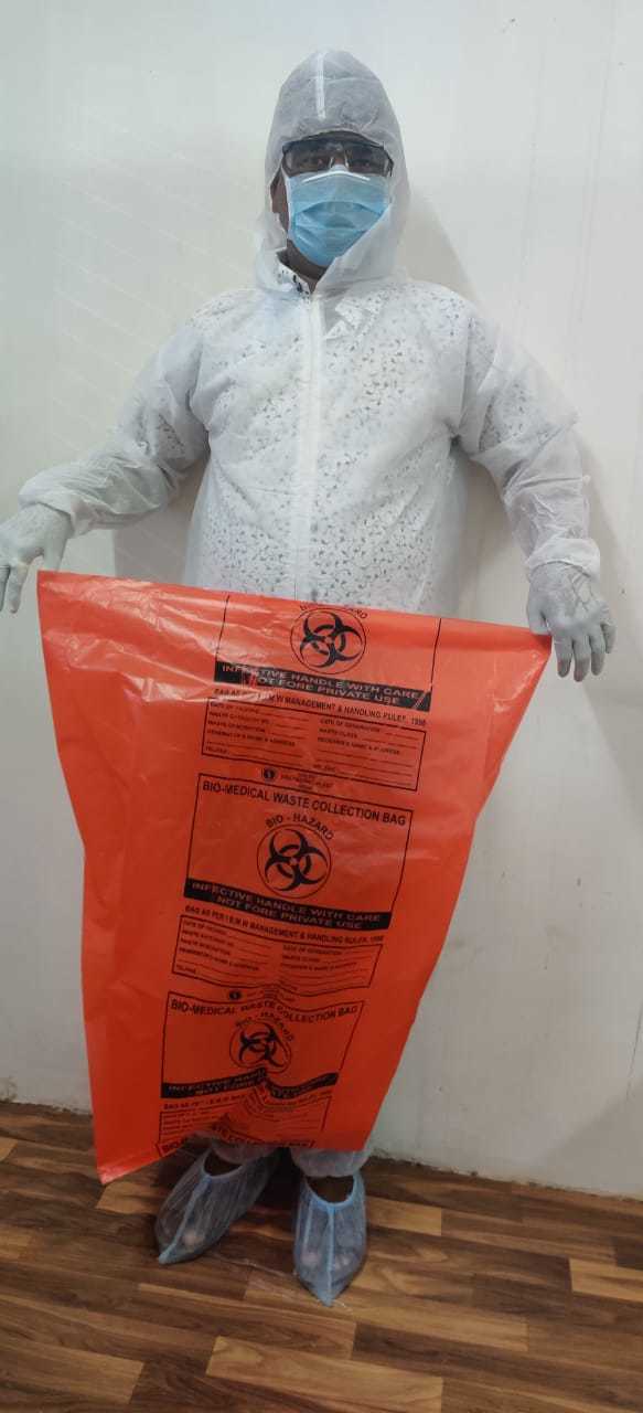 Ppe Kit - Non Woven Material, Universal Size, White Color | Includes Coverall, Shoe Leggings, Gloves, 3 Ply Face Mask, Goggles, Waste Collection Bag